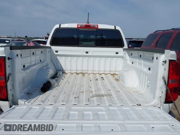 ✅ 2016 Chevrolet Colorado 4WD Z71 • VIN: 1GCGTDE30G1349972 • Лот: 43185930. Опубликован ранее на IAAI с пробегом 208 415 миль. Бесплатный доступ к архиву аукционных продаж из США и подробный отчёт об истории автомобиля на DreamBid. Изображение 18.