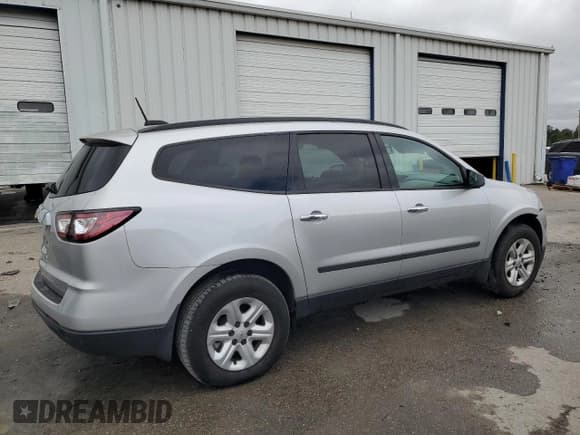 ✅ 2017 Chevrolet Traverse LS • VIN: 1GNKRFED4HJ209638 • Lot: 90425765. Wystawiony na Copart z przebiegiem 30 356 mil. Bezpłatny archiwum sprzedaży aukcyjnych z USA i szczegółowy raport historii pojazdu na DreamBid. Zdjęcie 3.