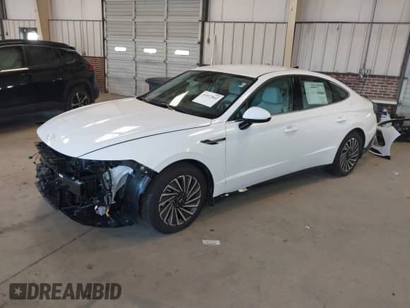 2024 Hyundai Sonata SEL z VIN KMHL34JJ5RA085911, wystawiony jako IAAI lot #41017842 z przebiegiem 2 046 mil mil oraz . Historia ofert i sprzedaży dostępna na DreamBid. Obrazek 2.