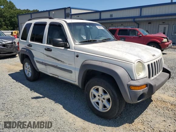 ✅ 2002 Jeep Liberty Sport • VIN: 1J4GK48K42W170619 • Lot: 70095155. Listed on Copart with 101,948 mi. Free auction sales archive from the USA and detailed vehicle history report at DreamBid. Image 4.