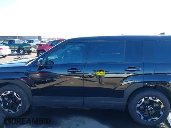 ✅ 2025 Hyundai Santa Fe SE • VIN: 5NMP14GL0SH106499 • Lot: 43292236. Listed on IAAI with 47,093 mi. Free auction sales archive from the USA and detailed vehicle history report at DreamBid. Image 15.