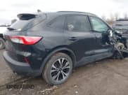 ✅ 2022 Ford Escape SEL • VIN: 1FMCU9H9XNUA43720 • Lot: 43773015. Wystawiony na IAAI z przebiegiem 23 741 mil. Bezpłatny archiwum sprzedaży aukcyjnych z USA i szczegółowy raport historii pojazdu na DreamBid. Zdjęcie 4.