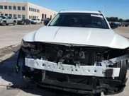 ✅ 2024 Mazda CX-50 S Premium • VIN: 7MMVABDMXRN169194 • Lot: 85533835. Wystawiony na Copart z przebiegiem 8 547 mil. Bezpłatny archiwum sprzedaży aukcyjnych z USA i szczegółowy raport historii pojazdu na DreamBid. Zdjęcie 15.