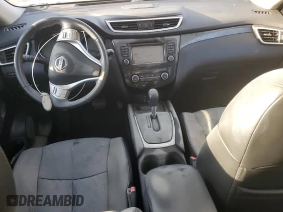 ✅ 2015 Nissan Rogue SL • VIN: 5N1AT2MV4FC914509 • Lot: 92671435. Wystawiony na Copart z przebiegiem Nie podano. Bezpłatny archiwum sprzedaży aukcyjnych z USA i szczegółowy raport historii pojazdu na DreamBid. Zdjęcie 8.