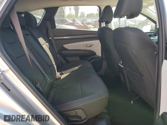 ✅ 2022 Hyundai Tucson SEL • VIN: 5NMJB3AE1NH099428 • Lot: 74963464. Wystawiony na Copart z przebiegiem 29 037 mil. Bezpłatny archiwum sprzedaży aukcyjnych z USA i szczegółowy raport historii pojazdu na DreamBid. Zdjęcie 11.