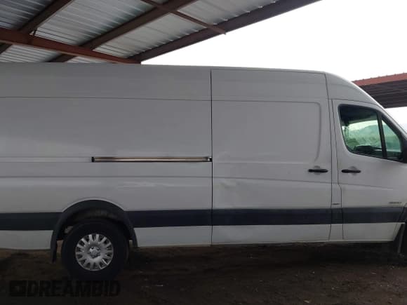 ✅ 2015 Mercedes-Benz Sprinter Cargo EXT • VIN: WD3PE8DBXFP136415 • Lot: 43326501. Wystawiony na IAAI z przebiegiem 245 622 mil. Bezpłatny archiwum sprzedaży aukcyjnych z USA i szczegółowy raport historii pojazdu na DreamBid. Zdjęcie 13.