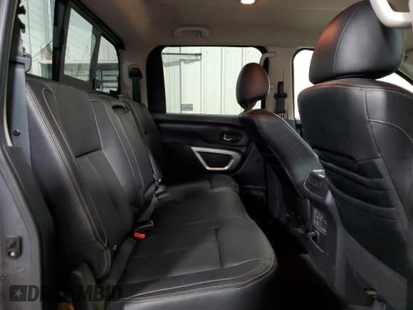 ✅ 2017 Nissan Titan Pro-4X • VIN: 1N6AA1E50HN510890 • Lot: 85209325. Listed on Copart with 93,978 mi. Free auction sales archive from the USA and detailed vehicle history report at DreamBid. Image 10.