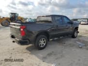 ✅ 2021 Chevrolet Silverado 1500 RST • VIN: 1GCUYEED1MZ396945 • Lot: 73093574. Wystawiony na Copart z przebiegiem 76 563 mil. Bezpłatny archiwum sprzedaży aukcyjnych z USA i szczegółowy raport historii pojazdu na DreamBid. Zdjęcie 3.