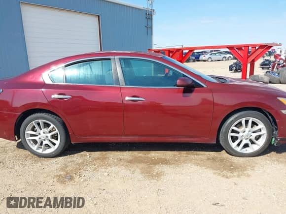 2012 Nissan Maxima S z VIN 1N4AA5AP3CC822598, wystawiony jako IAAI lot #42661298 z przebiegiem 227 902 mil mil oraz . Historia ofert i sprzedaży dostępna na DreamBid. Obrazek 13.