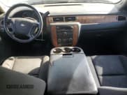 ✅ 2009 Chevrolet Suburban LS • VIN: 1GNFC16J89R288681 • Лот: 48632505. Опубликован ранее на Copart с пробегом 115 956 миль. Бесплатный доступ к архиву аукционных продаж из США и подробный отчёт об истории автомобиля на DreamBid. Изображение 8.