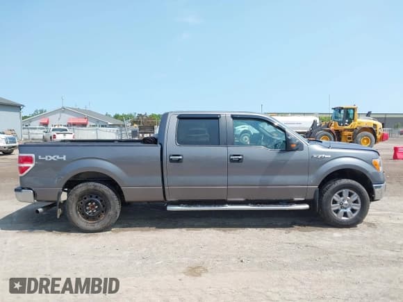✅ 2010 Ford F-150 XL • VIN: 1FTFW1E86AFC82950 • Lot: 42365747. Wystawiony na IAAI z przebiegiem 140 833 mil. Bezpłatny archiwum sprzedaży aukcyjnych z USA i szczegółowy raport historii pojazdu na DreamBid. Zdjęcie 13.