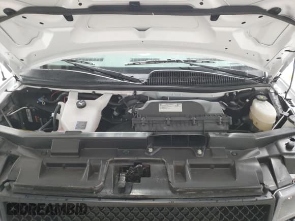 ✅ 2025 Chevrolet Express Passenger LT • VIN: 1GAZGPFP6S1253491 • Lot: 93640925. Wystawiony na Copart z przebiegiem 3 575 mil. Bezpłatny archiwum sprzedaży aukcyjnych z USA i szczegółowy raport historii pojazdu na DreamBid. Zdjęcie 12.