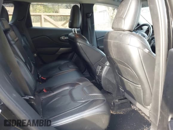 ✅ 2019 Jeep Cherokee Limited • VIN: 1C4PJLDBXKD380985 • Лот: 43756739. Опубликован ранее на IAAI с пробегом 104 020 миль. Бесплатный доступ к архиву аукционных продаж из США и подробный отчёт об истории автомобиля на DreamBid. Изображение 8.