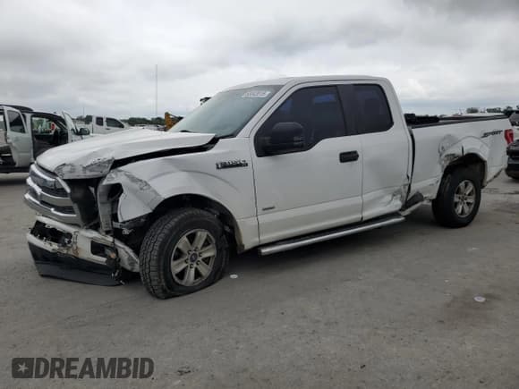 ✅ 2015 Ford F-150 XL • VIN: 1FTEX1CP2FKD24466 • Lot: 63043515. Wystawiony na Copart z przebiegiem 156 306 mil. Bezpłatny archiwum sprzedaży aukcyjnych z USA i szczegółowy raport historii pojazdu na DreamBid. Zdjęcie 1.