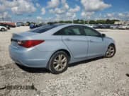 ✅ 2013 Hyundai Sonata Limited • VIN: 5NPEC4AC0DH676552 • Lot: 73004114. Listed on Copart with 102,424 mi. Free auction sales archive from the USA and detailed vehicle history report at DreamBid. Image 3.