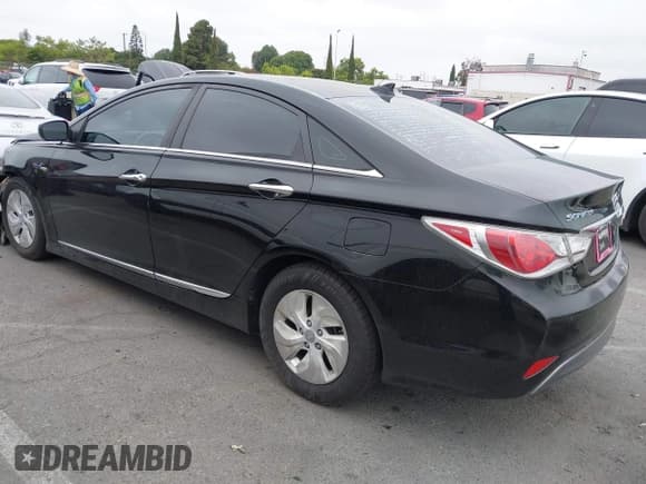 ✅ 2013 Hyundai Sonata Limited • VIN: KMHEC4A40DA093183 • Лот: 42394799. Опубликован ранее на IAAI с пробегом 134 004 миль. Бесплатный доступ к архиву аукционных продаж из США и подробный отчёт об истории автомобиля на DreamBid. Изображение 3.