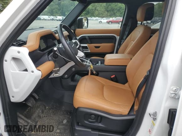 ✅ 2023 Land Rover Defender S • VIN: SALEJEEX0P2240775 • Lot: 68329795. Listed on Copart with 27,923 mi. Free auction sales archive from the USA and detailed vehicle history report at DreamBid. Image 7.