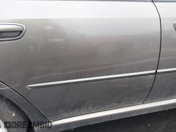 ✅ 2009 Subaru Legacy Limited • VIN: 4S3BL626597218606 • Lot: 43035157. Wystawiony na IAAI z przebiegiem 159 586 mil. Bezpłatny archiwum sprzedaży aukcyjnych z USA i szczegółowy raport historii pojazdu na DreamBid. Zdjęcie 12.