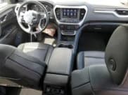 ✅ 2023 GMC Acadia SLT • VIN: 1GKKNML47PZ166428 • Lot: 85328775. Wystawiony na Copart z przebiegiem 22 592 mil. Bezpłatny archiwum sprzedaży aukcyjnych z USA i szczegółowy raport historii pojazdu na DreamBid. Zdjęcie 8.