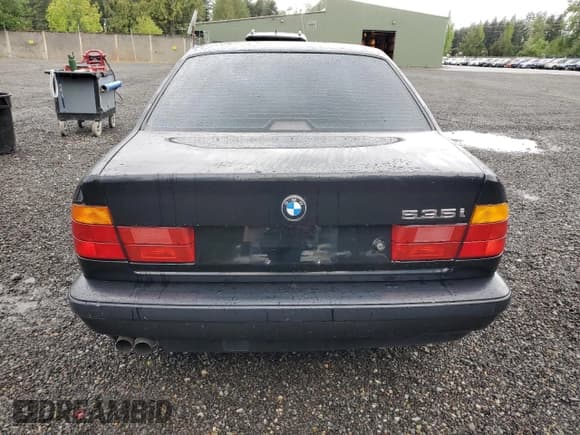 ✅ 1989 BMW 5 Series • VIN: WBAHD2319KBF62753 • Lot: 57671005. Listed on Copart with 230,189 mi. Free auction sales archive from the USA and detailed vehicle history report at DreamBid. Image 6.