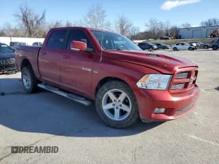 ✅ 2010 Dodge 1500 Sport • VIN: 1D7RV1CT1AS259998 • Lot: 84396724. Wystawiony na Copart z przebiegiem 151 954 mil. Bezpłatny archiwum sprzedaży aukcyjnych z USA i szczegółowy raport historii pojazdu na DreamBid. Zdjęcie 4.