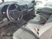 ✅ 2016 Ford F-150 XL • VIN: 1FTMF1E84GKD19565 • Lot: 69170625. Wystawiony na Copart z przebiegiem 166 101 mil. Bezpłatny archiwum sprzedaży aukcyjnych z USA i szczegółowy raport historii pojazdu na DreamBid. Zdjęcie 8.