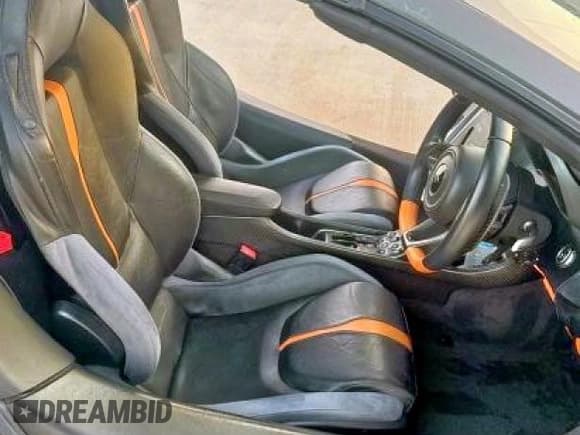 ✅ 2019 McLaren 570S • VIN: SBM13FAA2KW006251 • Lot: 65014155. Wystawiony na Copart z przebiegiem 10 553 mil. Bezpłatny archiwum sprzedaży aukcyjnych z USA i szczegółowy raport historii pojazdu na DreamBid. Zdjęcie 5.