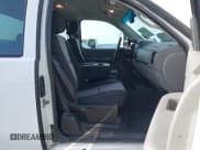 ✅ 2007 Chevrolet Silverado 2500HD Work Truck • VIN: 1GCHC29K27E547469 • Лот: 42602589. Опубликован ранее на IAAI с пробегом 276 557 миль. Бесплатный доступ к архиву аукционных продаж из США и подробный отчёт об истории автомобиля на DreamBid. Изображение 5.