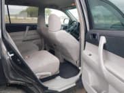 ✅ 2012 Toyota Highlander • VIN: 5TDZA3EH7CS025032 • Лот: 43147819. Опубликован ранее на IAAI с пробегом 222 006 миль. Бесплатный доступ к архиву аукционных продаж из США и подробный отчёт об истории автомобиля на DreamBid. Изображение 8.