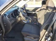 ✅ 2007 Suzuki Grand Vitara • VIN: JS3TE941674200553 • Lot: 75667344. Wystawiony na Copart z przebiegiem 177 312 mil. Bezpłatny archiwum sprzedaży aukcyjnych z USA i szczegółowy raport historii pojazdu na DreamBid. Zdjęcie 7.