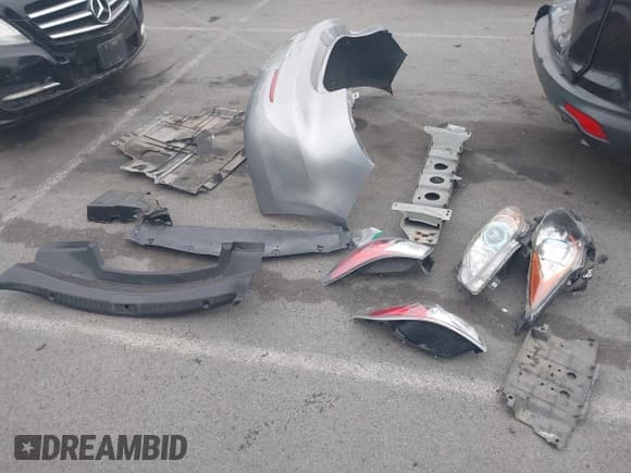 ✅ 2013 Mazda 3 i Sport • VIN: JM1BL1U76D1760916 • Lot: 43377952. Wystawiony na IAAI z przebiegiem 139 205 mil. Bezpłatny archiwum sprzedaży aukcyjnych z USA i szczegółowy raport historii pojazdu na DreamBid. Zdjęcie 12.