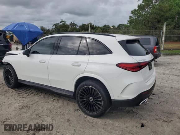 ✅ 2025 Mercedes-Benz GLC 300 • VIN: W1NKM4GB5SF314232 • Лот: 84878845. Опубликован ранее на Copart с пробегом 9 652 миль. Бесплатный доступ к архиву аукционных продаж из США и подробный отчёт об истории автомобиля на DreamBid. Изображение 2.