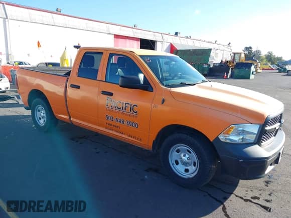 2014 Ram 1500 Express z VIN 1C6RR6FT3ES264091, wystawiony jako IAAI lot #43295229 z przebiegiem 131 231 mil mil oraz . Historia ofert i sprzedaży dostępna na DreamBid. Obrazek 1.
