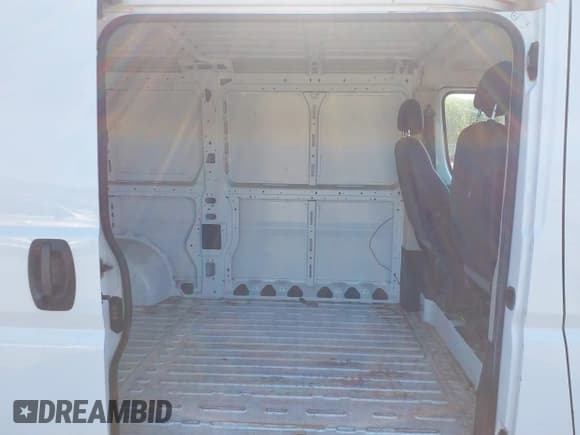 ✅ 2014 Ram ProMaster Cargo • VIN: 3C6TRVAG1EE104997 • Лот: 43348936. Опубликован ранее на IAAI с пробегом 147 192 миль. Бесплатный доступ к архиву аукционных продаж из США и подробный отчёт об истории автомобиля на DreamBid. Изображение 8.