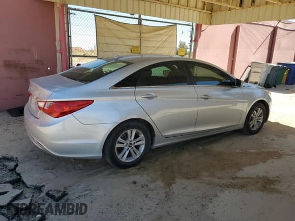 ✅ 2013 Hyundai Sonata GLS • VIN: 5NPEB4AC7DH746132 • Lot: 72231324. Listed on Copart with 172,611 mi. Free auction sales archive from the USA and detailed vehicle history report at DreamBid. Image 3.