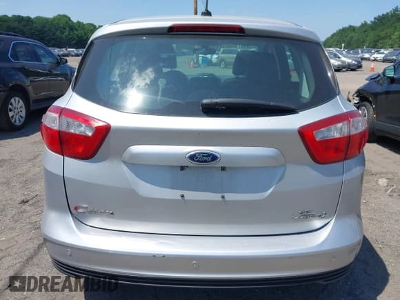✅ 2015 Ford C-Max SEL • VIN: 1FADP5BU3FL122875 • Lot: 42547337. Wystawiony na IAAI z przebiegiem 100 254 mil. Bezpłatny archiwum sprzedaży aukcyjnych z USA i szczegółowy raport historii pojazdu na DreamBid. Zdjęcie 16.