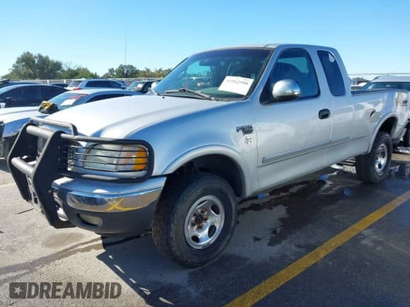 ✅ 1999 Ford F-150 • VIN: 1FTRX18W1XKB93856 • Лот: 43562990. Опубликован ранее на IAAI с пробегом Не указан. Бесплатный доступ к архиву аукционных продаж из США и подробный отчёт об истории автомобиля на DreamBid. Изображение 17.