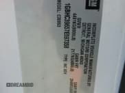 ✅ 2007 Chevrolet Silverado 1500 • VIN: 1GBHC39657E597358 • Lot: 52408105. Wystawiony na Copart z przebiegiem 379 668 mil. Bezpłatny archiwum sprzedaży aukcyjnych z USA i szczegółowy raport historii pojazdu na DreamBid. Zdjęcie 12.