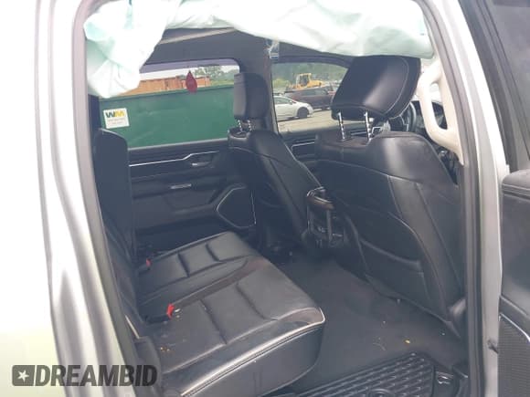 ✅ 2022 Ram 1500 Laramie • VIN: 1C6SRFJT7NN390770 • Lot: 42882581. Listed on IAAI with 29,280 mi. Free auction sales archive from the USA and detailed vehicle history report at DreamBid. Image 8.