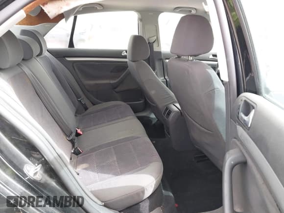 ✅ 2007 Volkswagen Jetta • VIN: 3VWGF71K27M123406 • Лот: 41797736. Опубликован ранее на IAAI с пробегом 239 505 миль. Бесплатный доступ к архиву аукционных продаж из США и подробный отчёт об истории автомобиля на DreamBid. Изображение 8.