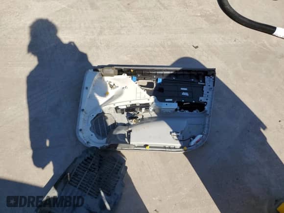 2007 Hyundai Azera SE с VIN KMHFC46F77A183675, выставлен на аукционе Copart как лот 46603685 с пробегом 159 910 миль миль и Списание • Salvage title. История ставок и продаж доступна на DreamBid. Изображение 14.