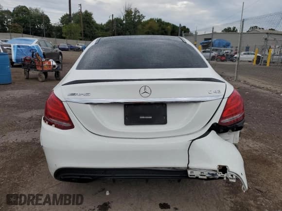 ✅ 2018 Mercedes-Benz C 43 AMG • VIN: 55SWF6EB2JU273948 • Lot: 81180455. Wystawiony na Copart z przebiegiem 55 253 mil. Bezpłatny archiwum sprzedaży aukcyjnych z USA i szczegółowy raport historii pojazdu na DreamBid. Zdjęcie 6.