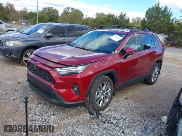✅ 2025 Toyota RAV4 XLE Premium • VIN: 2T3C1RFV6SW385130 • Lot: 43547246. Listed on IAAI with 9,477 mi. Free auction sales archive from the USA and detailed vehicle history report at DreamBid. Image 19.