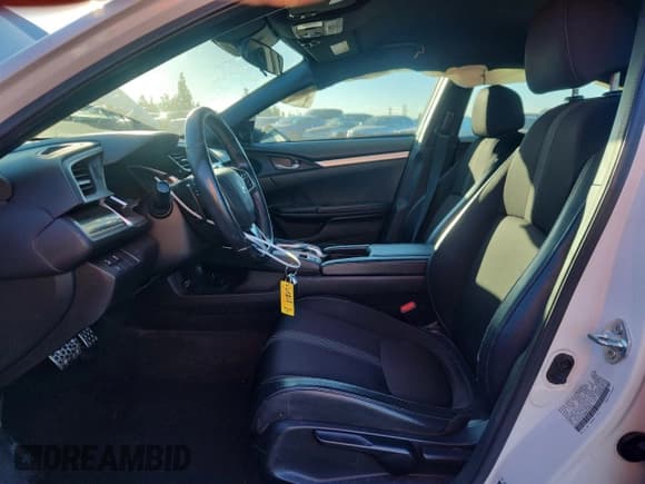 ✅ 2021 Honda Civic Sport • VIN: 2HGFC2F86MH528669 • Лот: 82658785. Опубликован ранее на Copart с пробегом 121 469 миль. Бесплатный доступ к архиву аукционных продаж из США и подробный отчёт об истории автомобиля на DreamBid. Изображение 7.