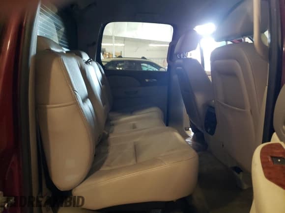 ✅ 2007 Chevrolet Avalanche 2LT • VIN: 3GNEC12J37G124253 • Lot: 69675335. Listed on Copart with 174,347 mi. Free auction sales archive from the USA and detailed vehicle history report at DreamBid. Image 10.