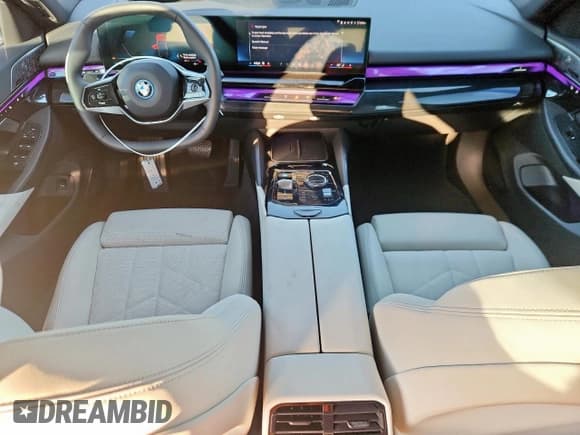 ✅ 2024 BMW i5 eDrive40 • VIN: WBY33FK05RCR49669 • Lot: 92306995. Listed on Copart with 16,444 mi. Free auction sales archive from the USA and detailed vehicle history report at DreamBid. Image 8.