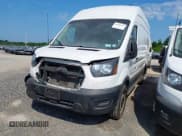 ✅ 2023 Ford Transit Cargo • VIN: 1FTBR3X83PKA69243 • Lot: 42816347. Wystawiony na IAAI z przebiegiem 56 535 mil. Bezpłatny archiwum sprzedaży aukcyjnych z USA i szczegółowy raport historii pojazdu na DreamBid. Zdjęcie 2.