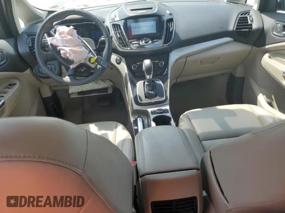 ✅ 2016 Ford C-Max SEL • VIN: 1FADP5BU6GL100175 • Lot: 69188605. Wystawiony na Copart z przebiegiem 219 928 mil. Bezpłatny archiwum sprzedaży aukcyjnych z USA i szczegółowy raport historii pojazdu na DreamBid. Zdjęcie 8.