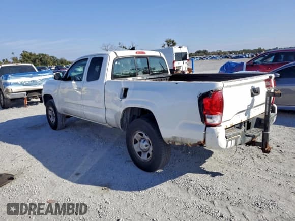 ✅ 2017 Toyota Tacoma SR • VIN: 5TFRX5GNXHX095543 • Лот: 94326875. Опубликован ранее на Copart с пробегом 165 928 миль. Бесплатный доступ к архиву аукционных продаж из США и подробный отчёт об истории автомобиля на DreamBid. Изображение 2.