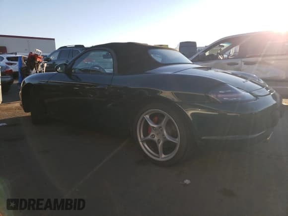 ✅ 2003 Porsche Boxster S • VIN: WP0CB29863U661346 • Lot: 83256454. Listed on Copart with 162,714 mi. Free auction sales archive from the USA and detailed vehicle history report at DreamBid. Image 2.
